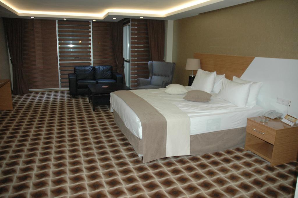 Way Hotel Izmir Exterior photo