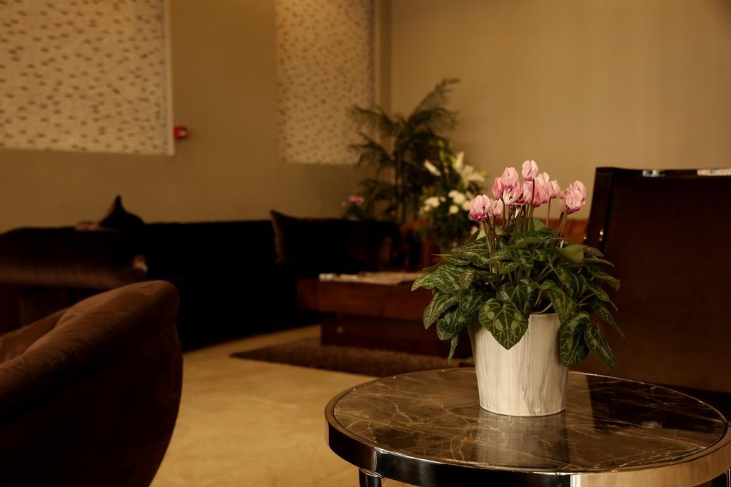 Way Hotel Izmir Exterior photo