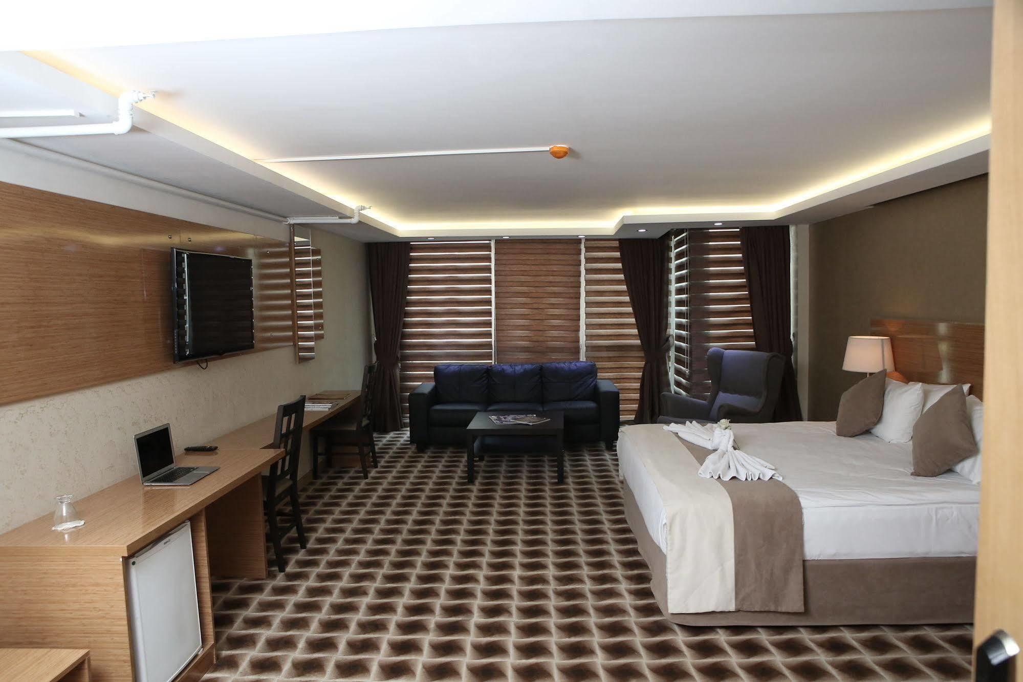 Way Hotel Izmir Exterior photo